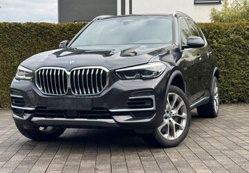 BMW X5 87.000 km 48.900 &euro; Bad Lippspringe 33175