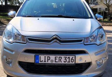 Citroen C3 126.302 km 2.495 &euro; Detmold 32760