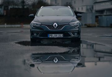 Renault Megane 67.000 km 15.499 &euro; Paderborn 33104