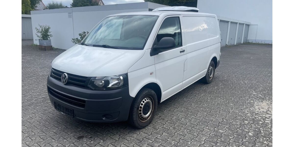 VW T5 Transporter 254.000 km 5.990 &euro; Paderborn (Paderborn, Germany) 33098