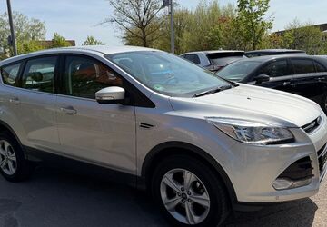 Ford Kuga 86.000 km 9.499 &euro; Detmold 32758