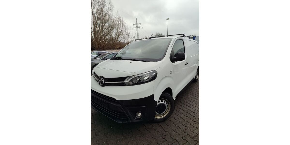 Toyota Proace (Verso) 115.000 km 10.990 &euro; Paderborn 33102