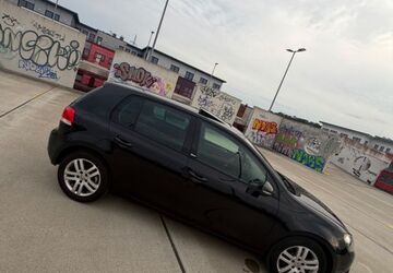VW Golf 162.000 km 6.000 &euro; Paderborn 33100