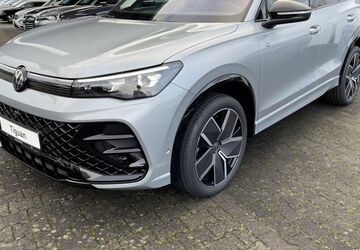 VW Tiguan 2.499 km 56.900 &euro; Büren 33142