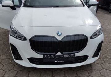 BMW 220 Active Tourer 35.000 km 29.999 &euro; Paderborn 33104