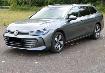 VW Passat Variant 44.800 km 28.850 &euro; Paderborn 33102