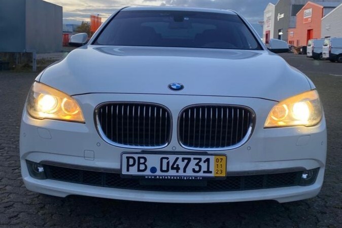 BMW 750 70.000 km 22.000 &euro; Bad Lippspringe 33175