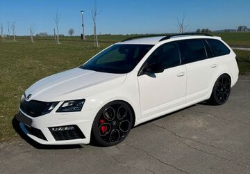 Skoda Octavia 90.000 km 24.400 &euro; Paderborn 33100