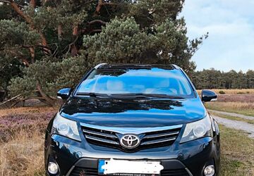 Toyota Avensis 199.600 km 9.799 &euro; Hövelhof 33161