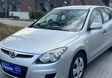 Hyundai i30 163.555 km 3.499 &euro; Paderborn 33100